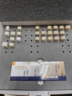 tac様専用 CEREC 用Sirona セラミック 色番多数 欠品あり - メルカリ
