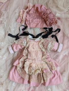 ビスクドール用ドレス1枚とボネ2個 - メルカリ
