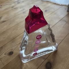 エビアン イヤーボトル 2006年 未開封 - メルカリ