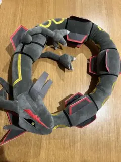 2026年最新】黒いレックウザぬいぐるみの人気アイテム - メルカリ