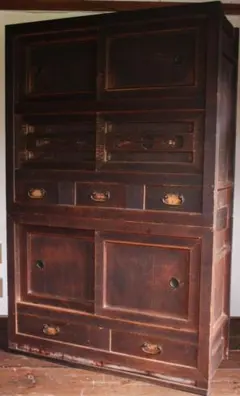 美しい杢目の茶箪笥 桐 水屋箪笥 木製 和家具 和モダン 昭和レトロ