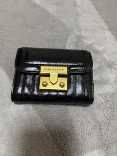 2026年最新】Charles & Keith カラー：ブラック系 三つ折り財布の人気