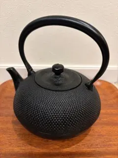 高橋大益 鋳鉄製鉄瓶 六花 刻印、箱あり IH可 2025年最新】ih