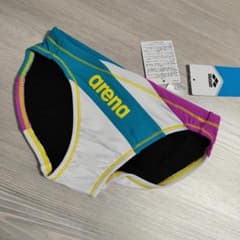 ☆超カッコいいデザイン＆カラー！arena（アリーナ）製 競泳用水着（競