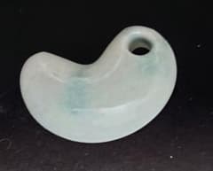 コン沢翡翠勾玉（35）