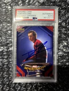 トムホランド直筆サイン入り写真SWAU Beckett