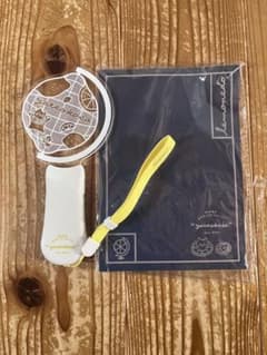 土日限お値下げ】上白石萌音 yattokosa 2021 ペンライト&ポーチ