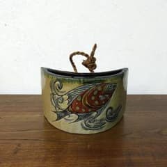 メルカリ、希少！小橋川清次さんやちむん壺・迫力あり