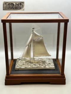 5797 【定価407万円】関武比古作 銀製 三重塔 ガラスケース付