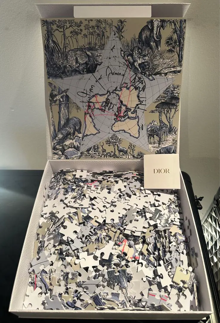 2026年最新】Christian Dior ジグソーパズルの人気アイテム - メルカリ