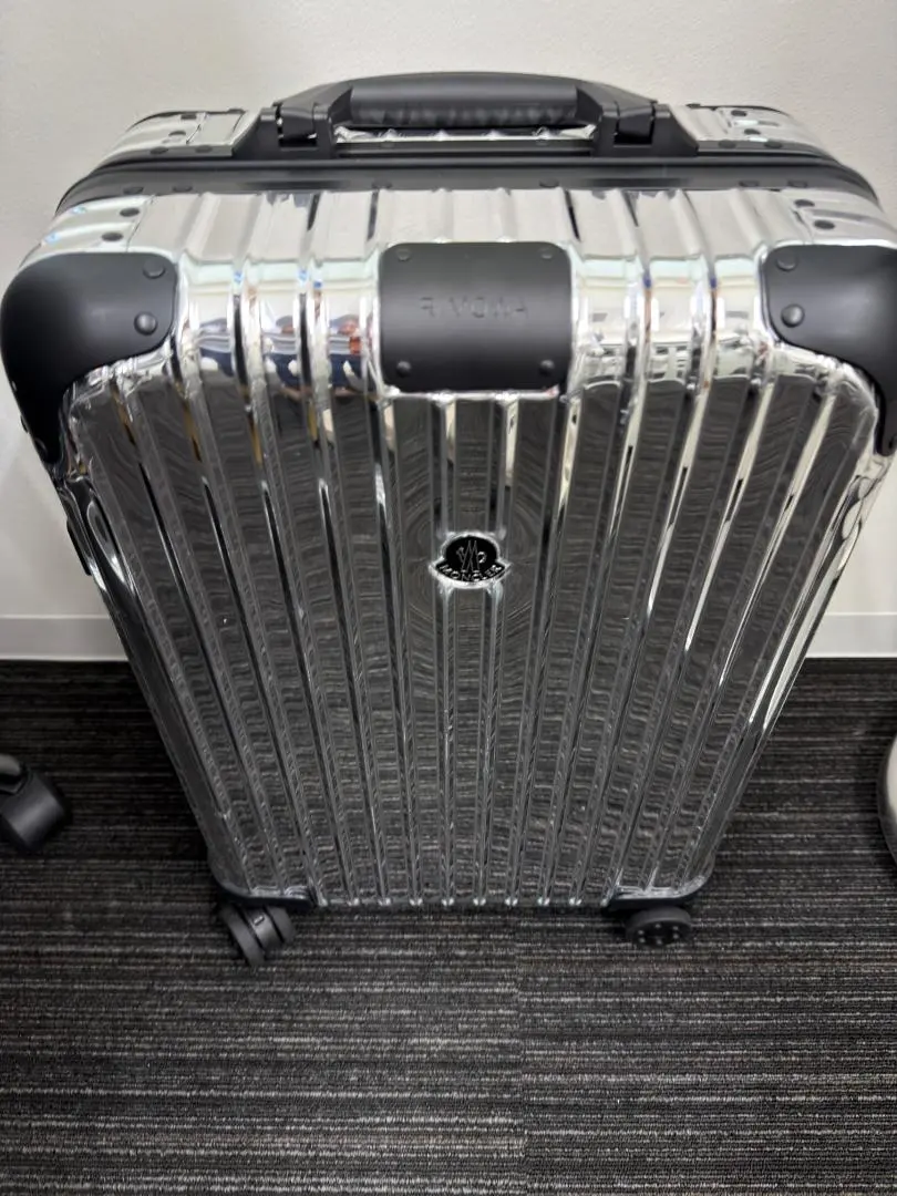 2026年最新】モンクレール リモワの人気アイテム - メルカリ