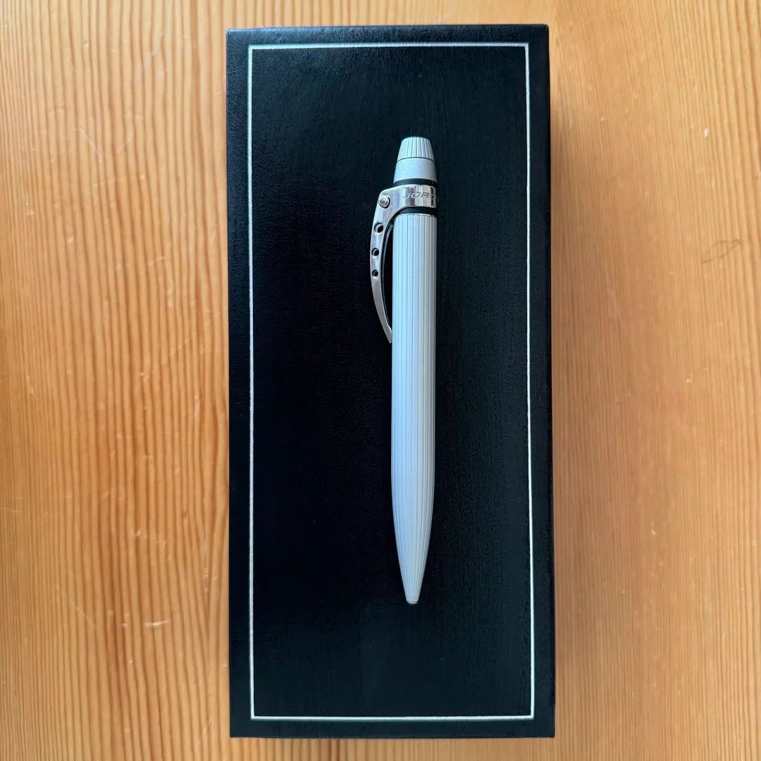 ヨルグイゼック ボールペン 黒 ケース付き 箱入り 2025年最新】JORG