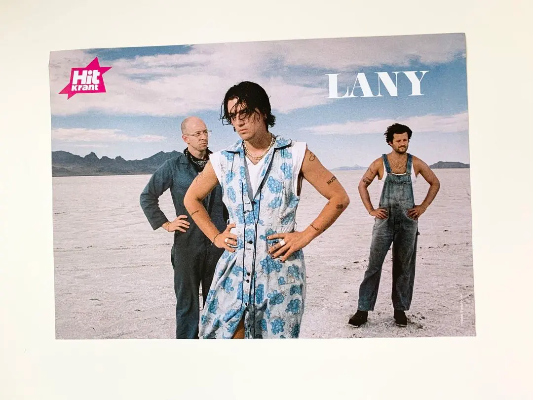2026年最新】LANY ポスターの人気アイテム - メルカリ