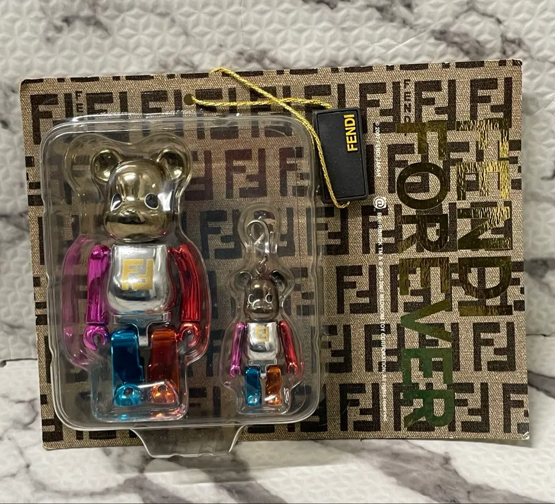 2026年最新】FENDI ベアブリックの人気アイテム - メルカリ