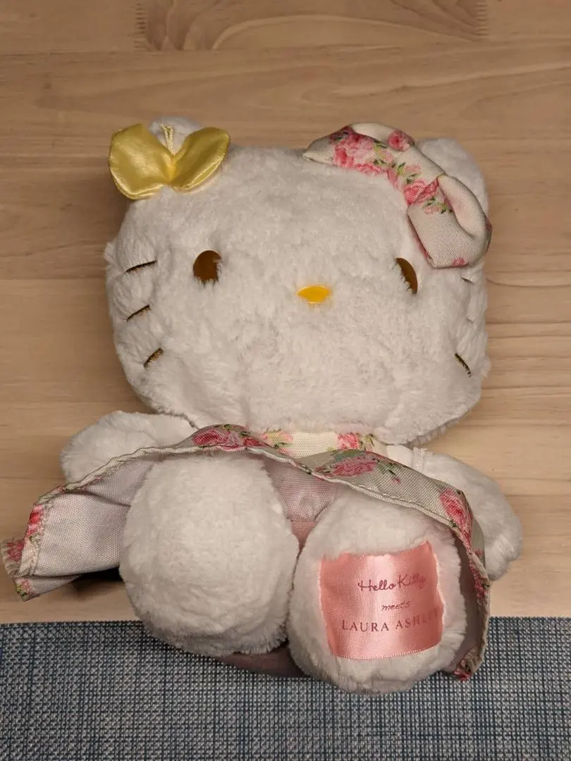 2026年最新】HelloKItty lauraashleyの人気アイテム - メルカリ