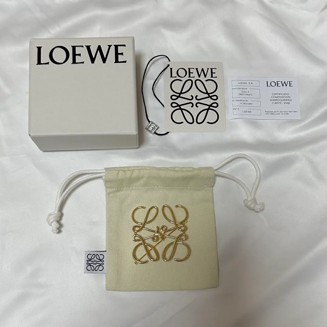 2026年最新】LOEWE 付属品：箱 ブローチ・コサージュの人気アイテム