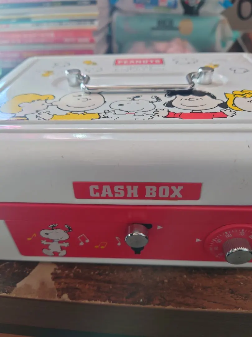 レア】レトロ スヌーピー 手提げ金庫 キャッシュボックス SNOOPY