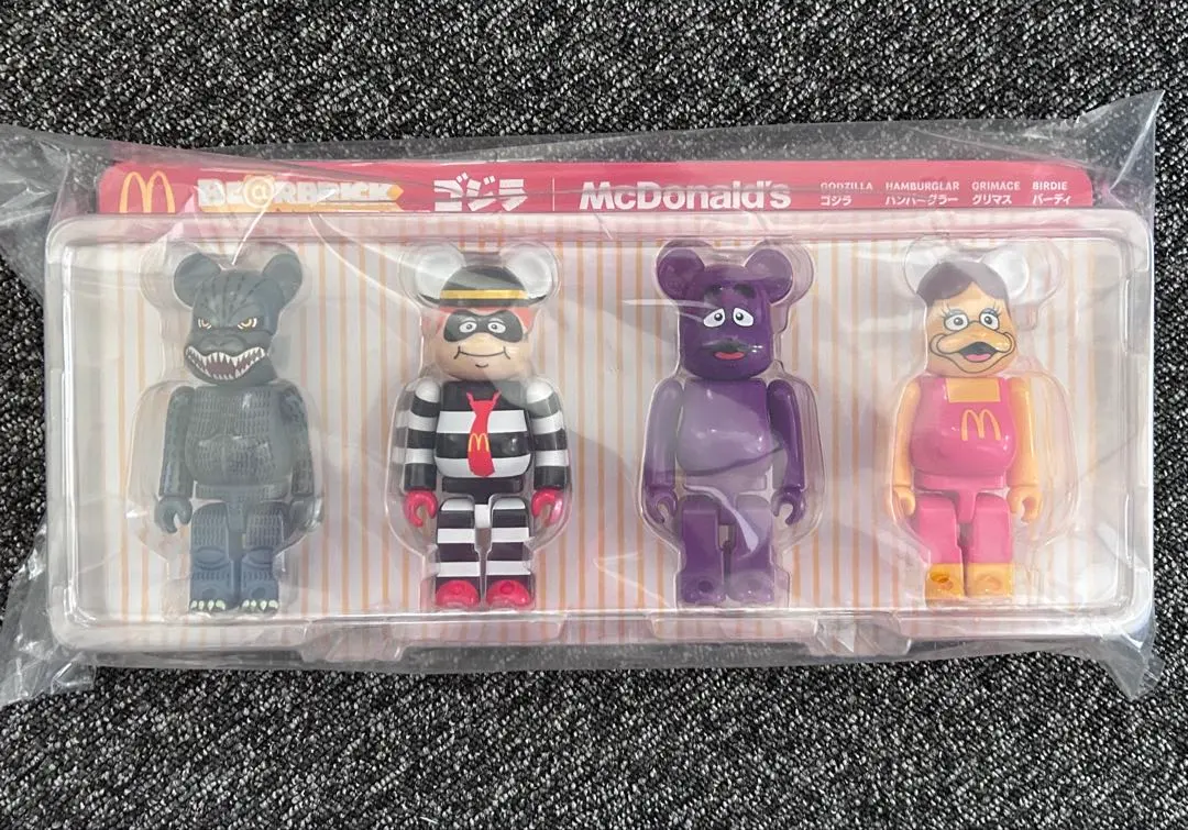 2026年最新】ベアブリック 取扱注意の人気アイテム - メルカリ