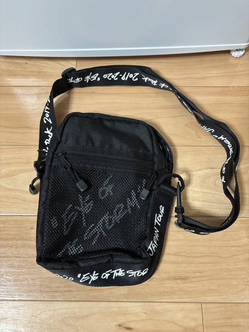 2026年最新】eye of the storm ショルダーバッグの人気アイテム - メルカリ