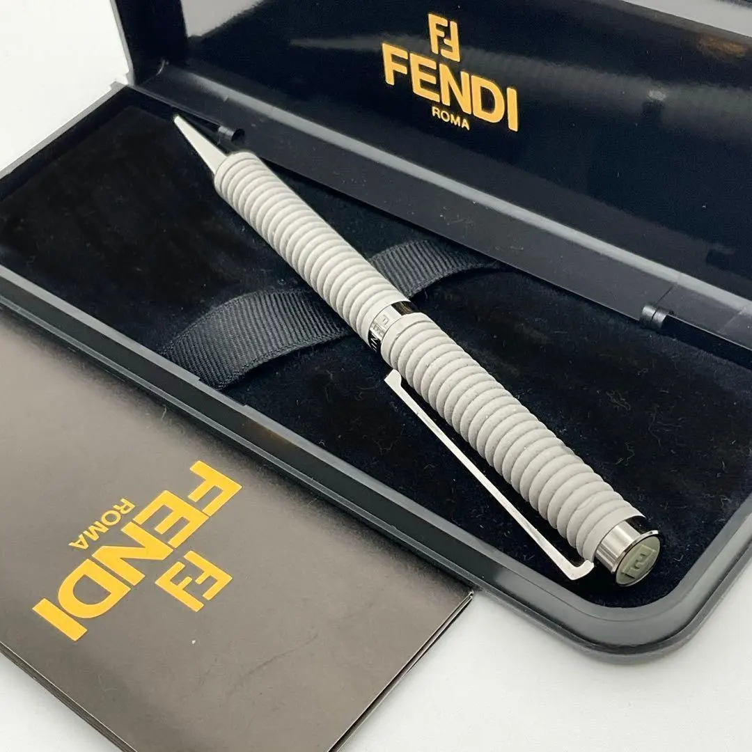 2026年最新】Fendi 筆記具の人気アイテム - メルカリ