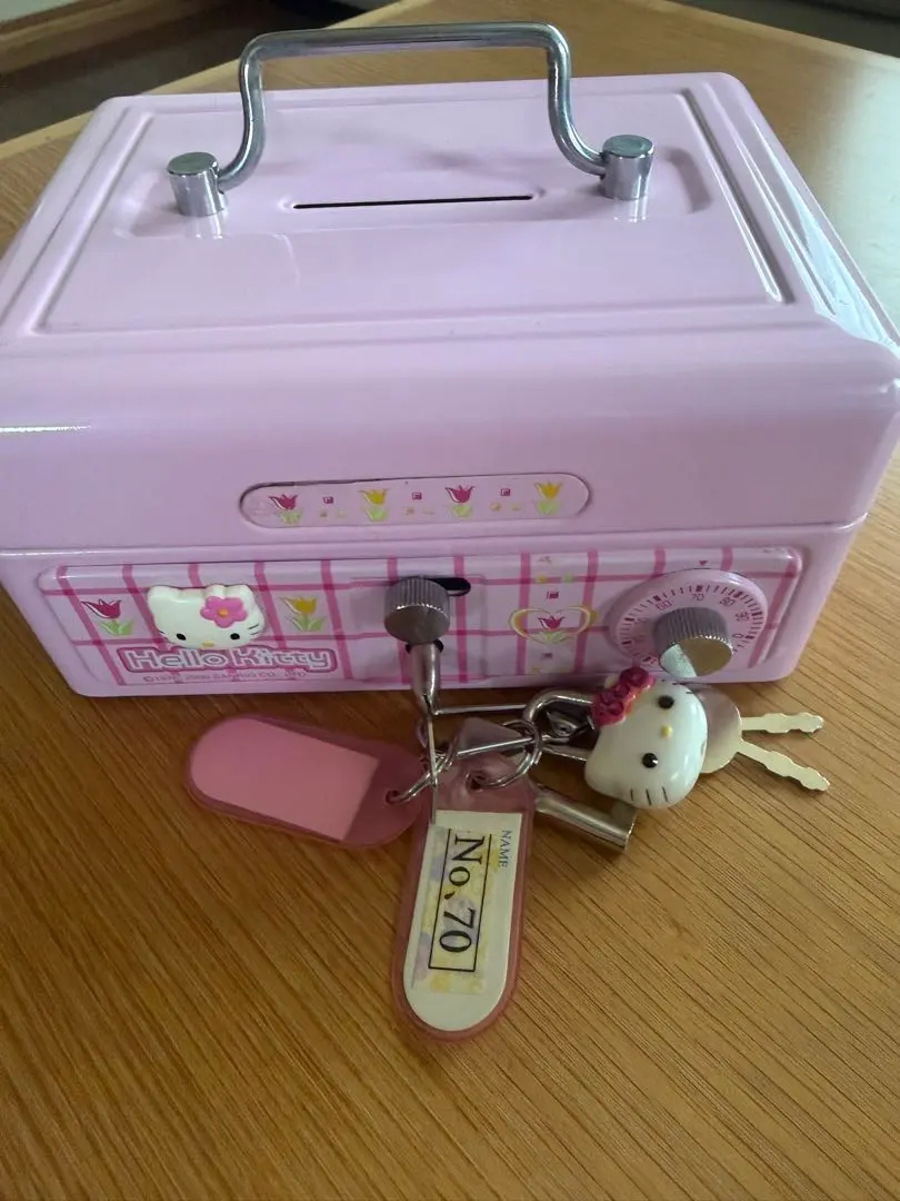 2026年最新】ハローキティ金庫の人気アイテム - メルカリ