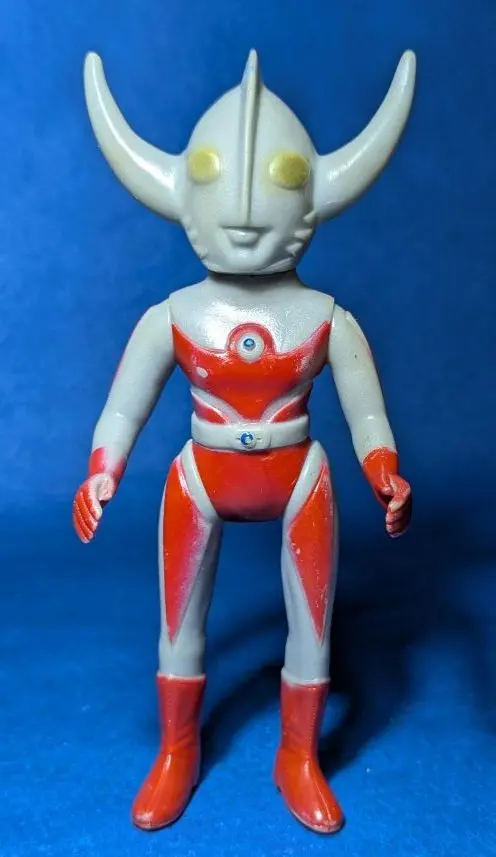 ジ*ル様 ウルトラの母ブルマァクソフビ人形 約30cmジャンク品