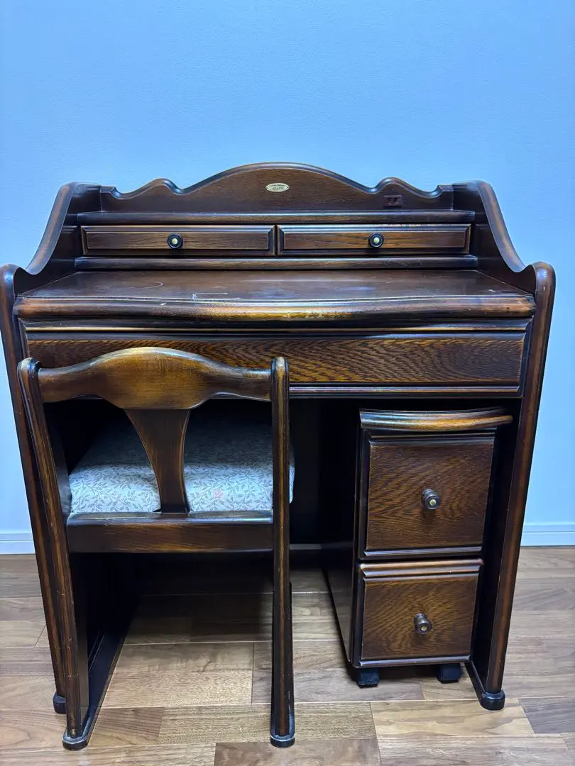 アトランタ家具✨国産栗＆楢天然杢✨飾り棚✨書棚✨大型で収納力あり✨