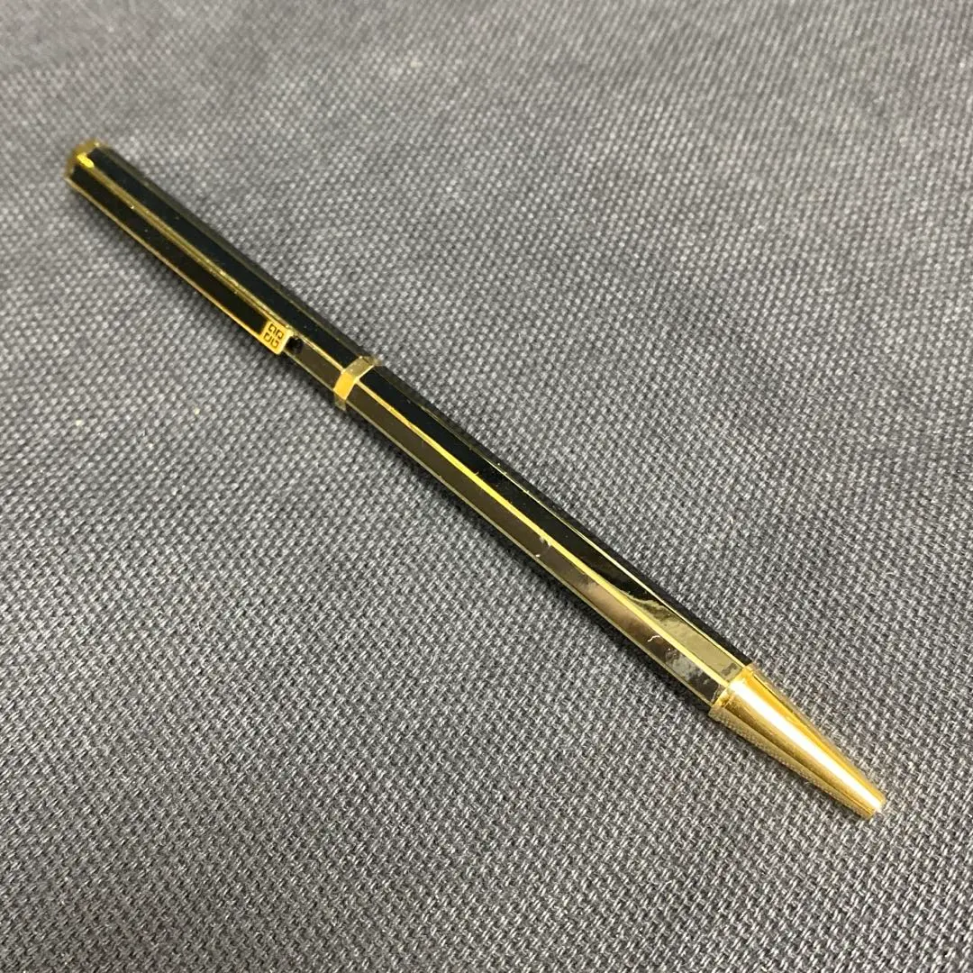 2026年最新】givenchy 万年筆の人気アイテム - メルカリ