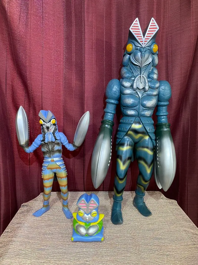 2026年最新】バルタン星人貯金箱の人気アイテム - メルカリ