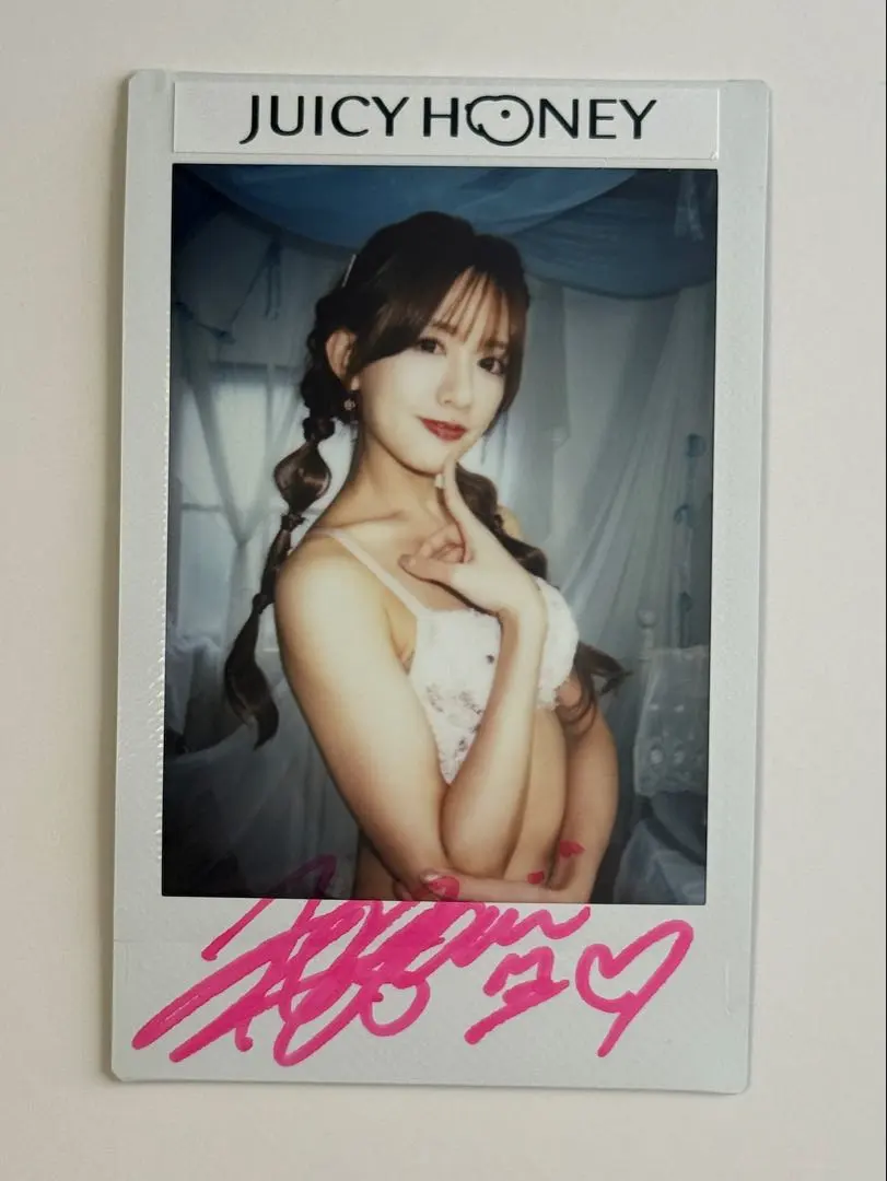 ジューシーハニー明日花キララ直筆サインチェキ