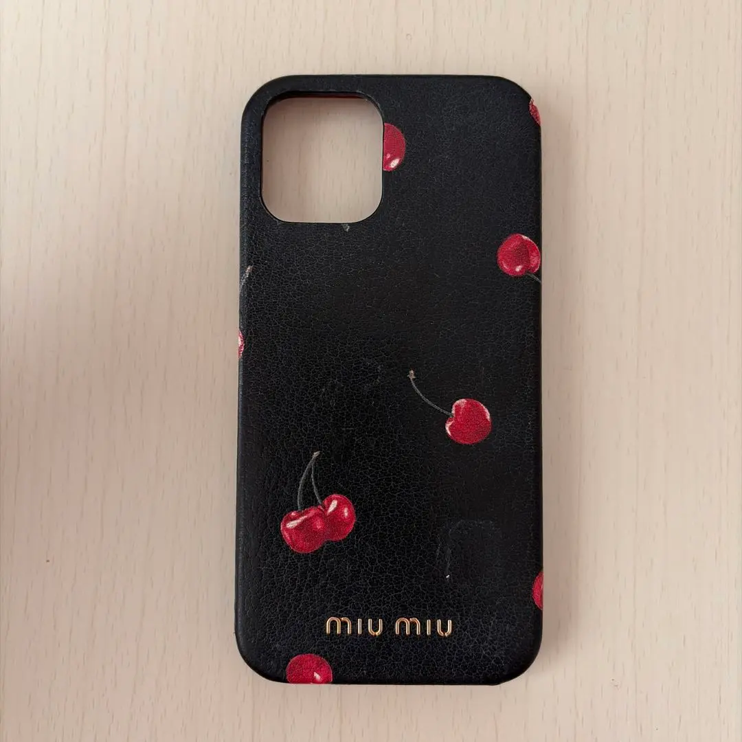 2026年最新】miumiu iphone12の人気アイテム - メルカリ