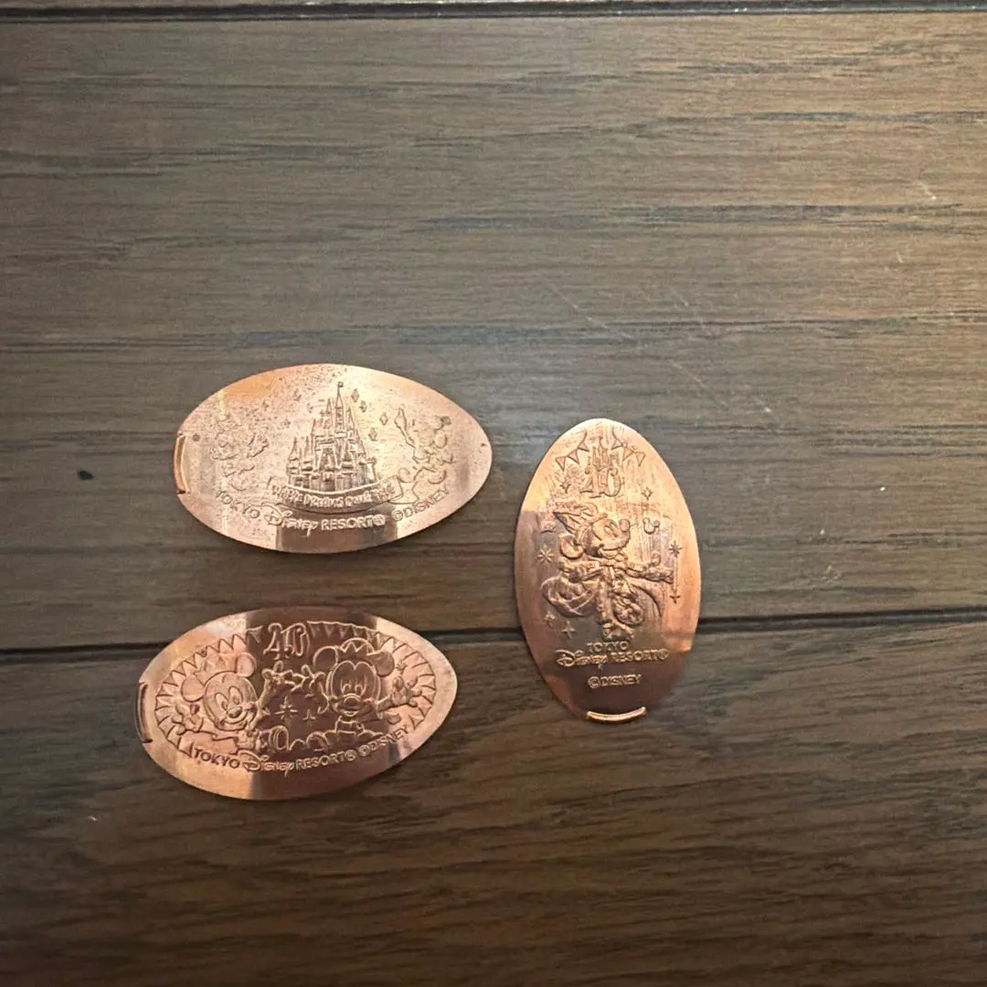 2026年最新】ディズニー40周年スーベニアメダルの人気アイテム - メルカリ