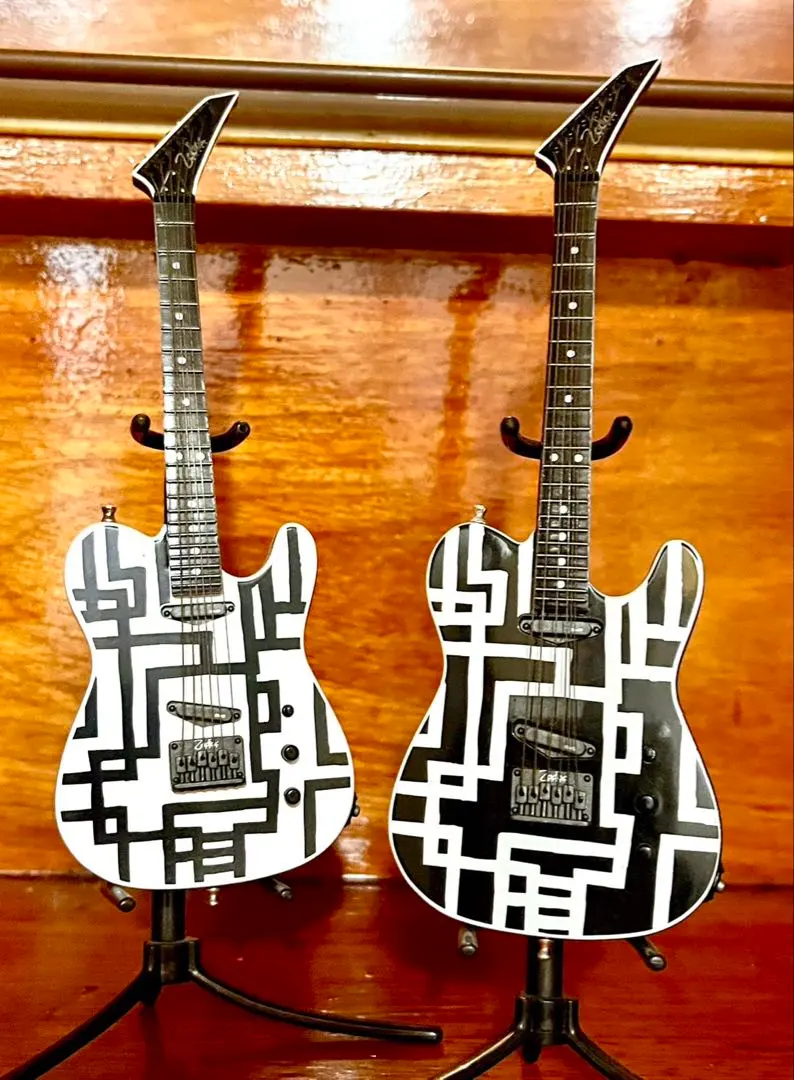 2026年最新】布袋寅泰 フィギュア ギターの人気アイテム - メルカリ