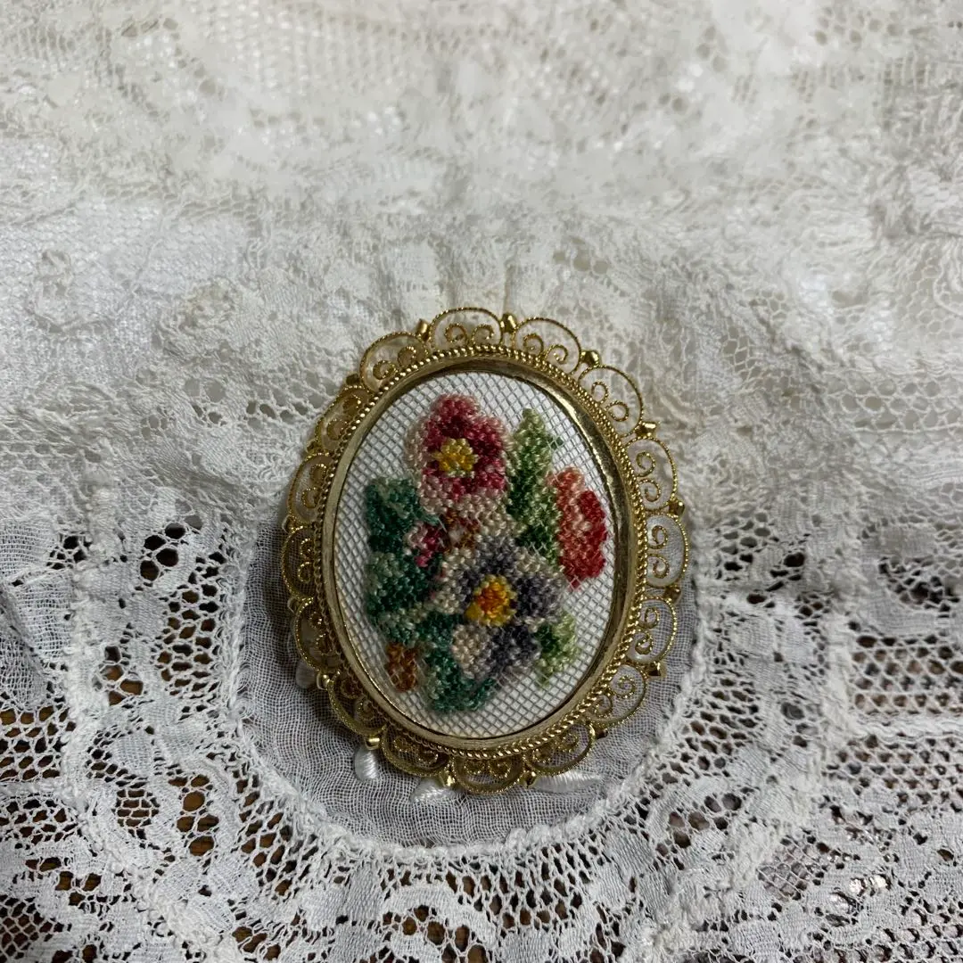 2026年最新】プチポワン ブローチの人気アイテム - メルカリ