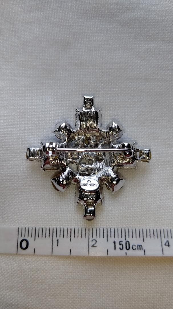 Givenchy マルチカラーブローチ 約3.5cm