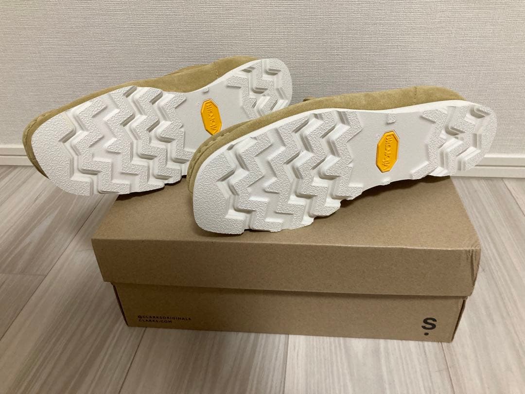 新品未使用 クラークス ワラビー ゴアテックス メープルスエード