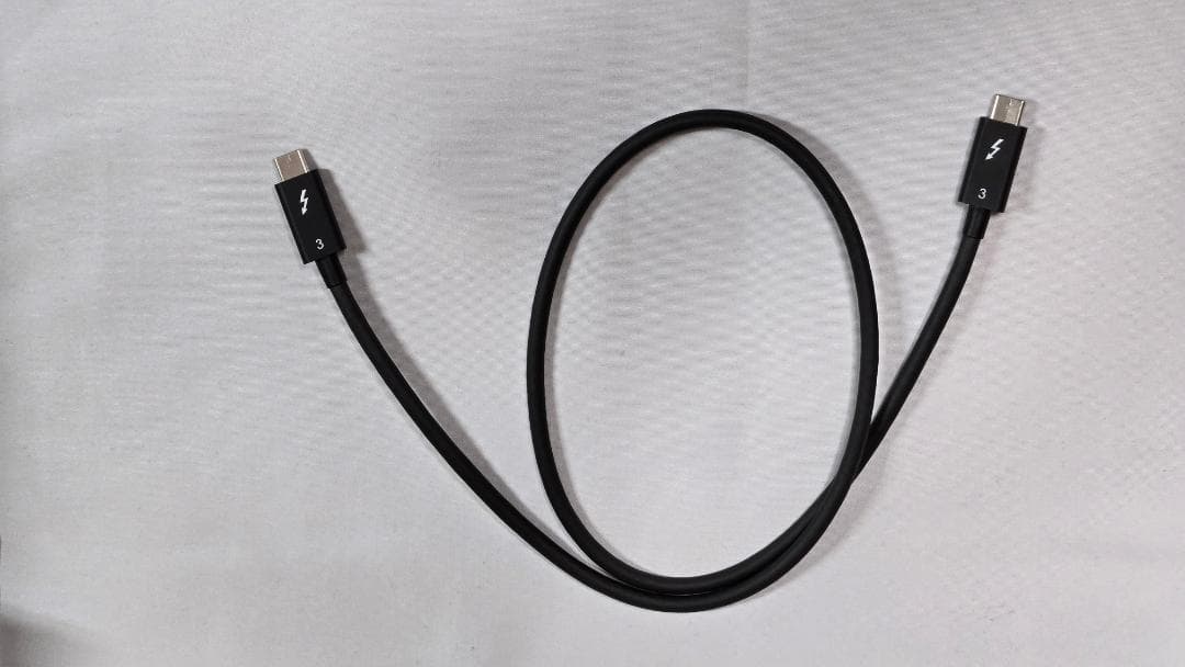 Thunder3 Dock Pro （イーサネットポート 10GbE） Akitio Thunder3