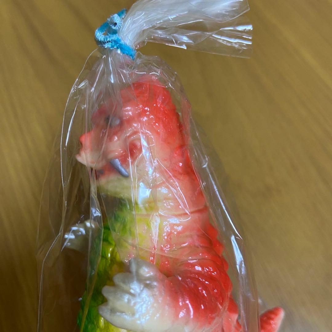 ウルトラマン 怪獣 レッドキング m1号 貯金箱 ソフビ 5420