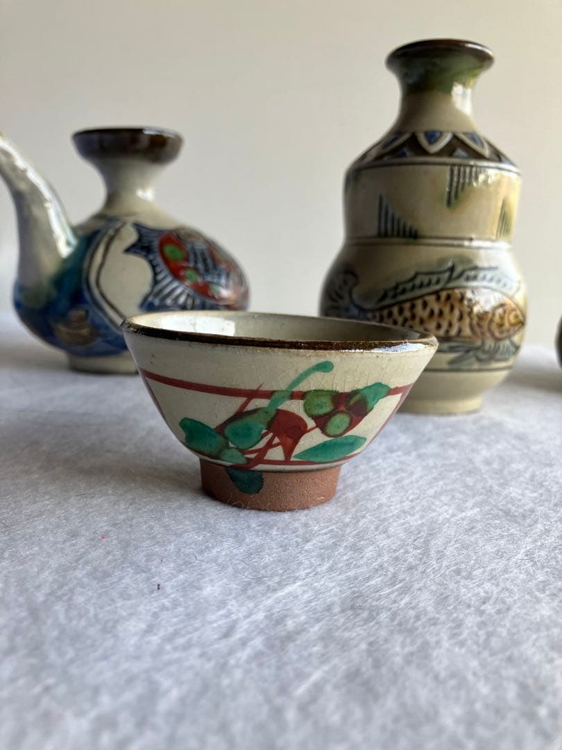 壺屋やちむん４個　カラカラ　渡名喜瓶　ぐい呑み　ウニヌティ　民芸酒器　沖縄