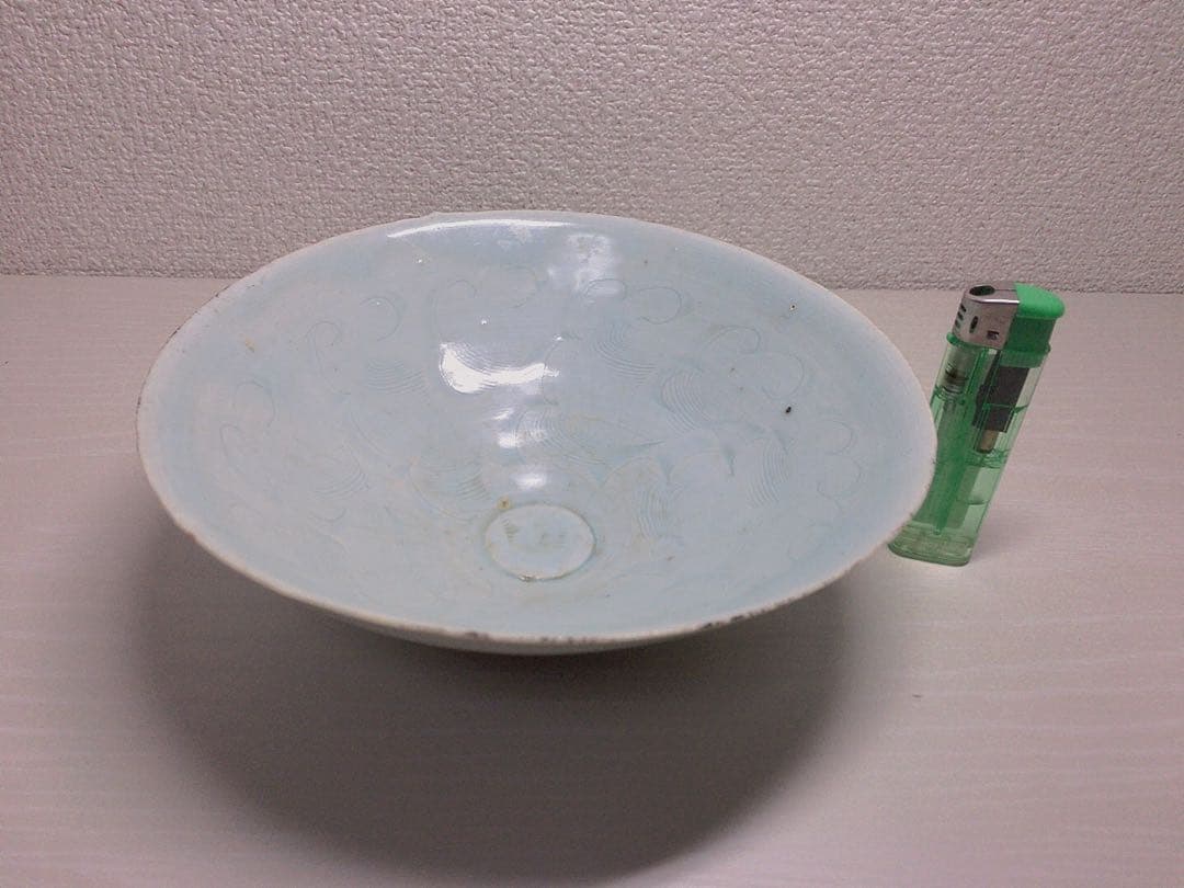 宋時代　青磁　陶磁　中国茶道具　上品　美術品　中国茶碗