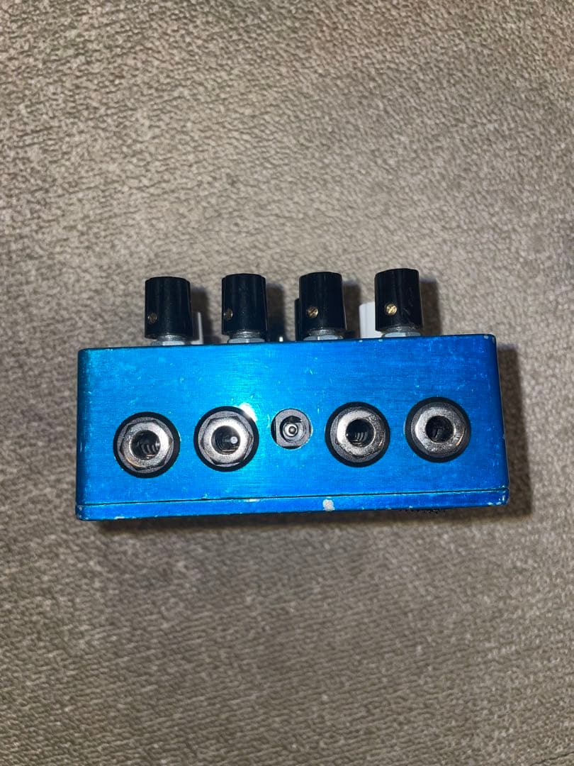 ギター EARTHQUAKER DEVICES Avalanche Run