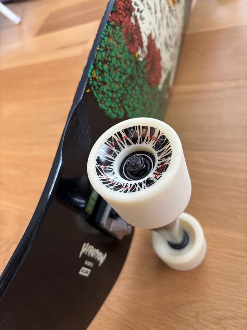 HIROTTON スケボー　値下げしました！新品未使用　ヒロットン