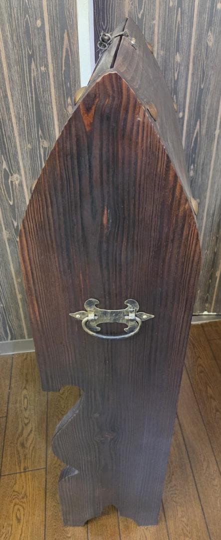 現状渡し〉騎士ドラゴン彫刻 木製 収納家具