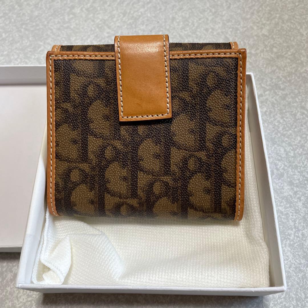 Dior ロゴ入りブラウン財布
