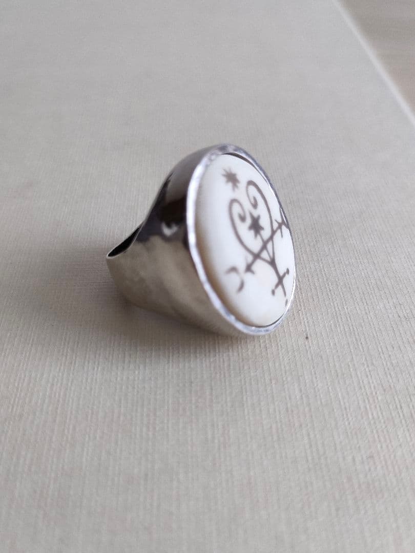 ジェムキングダム　ホワイトボーン　シルバー925リング　H.P. FRANCE
