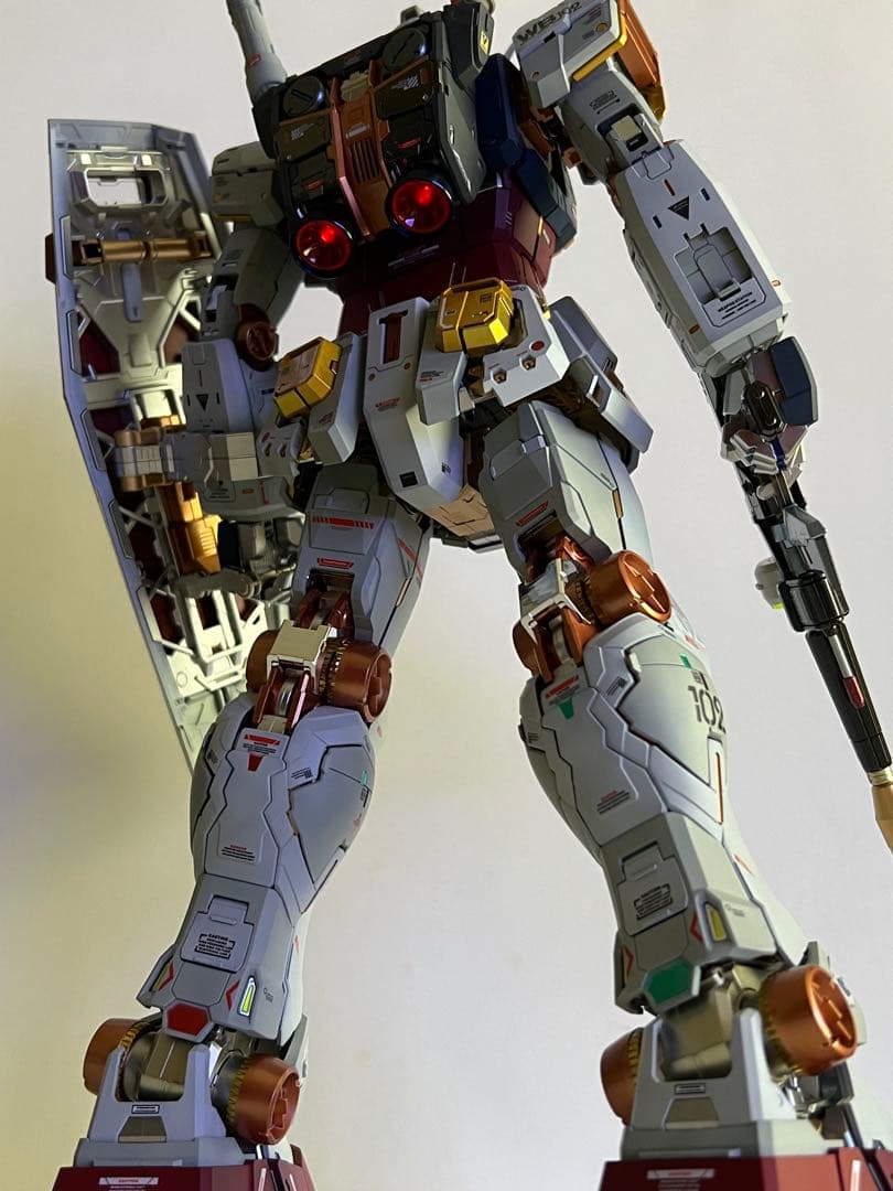 ガンプラ PG 1/60 ガンダム UNLEASHED 塗装完成品