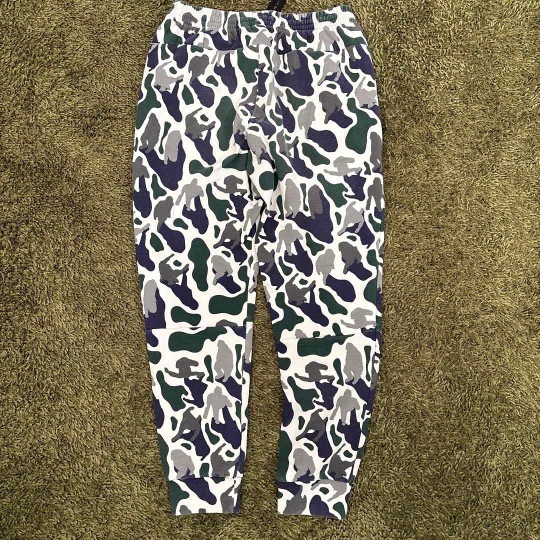 adidas×N.E.R.D　ファレル　アディダス　フーディーセットアップ