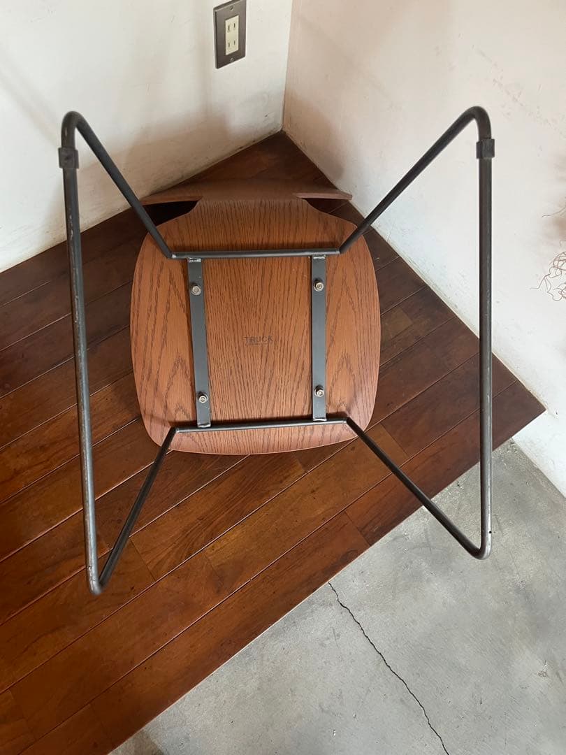 TRUCK FURNITURE / トラックファニチャー Tチェア