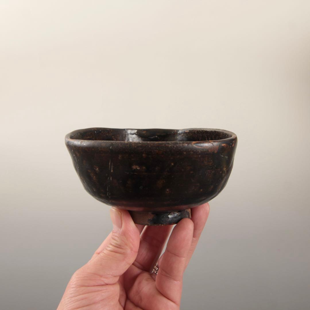 黒唐津 茶碗 17世紀 古唐津 茶道具 古美術 古道具 アンティーク