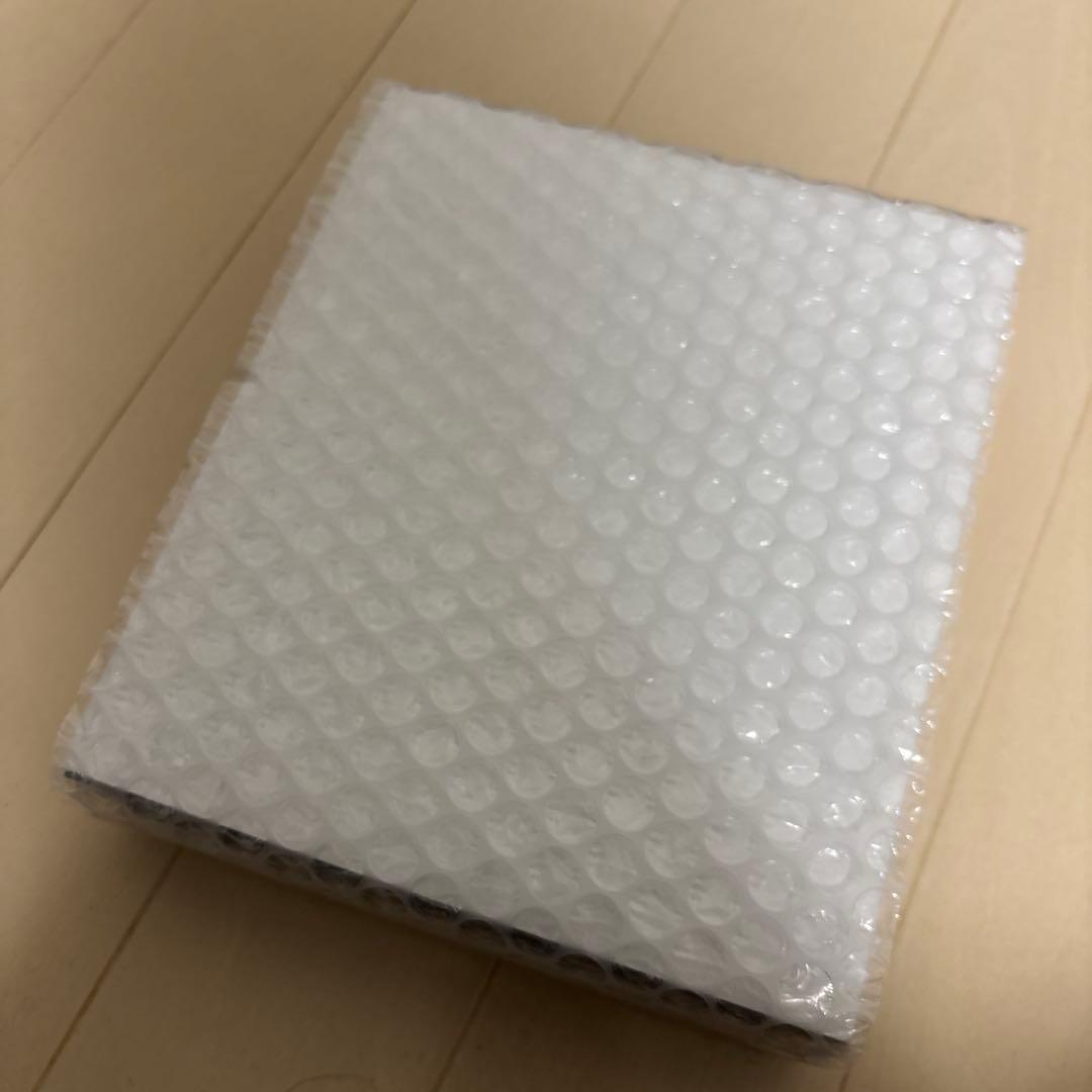 10000枚限定！遊戯王 ブラックマジシャン　ステンレス